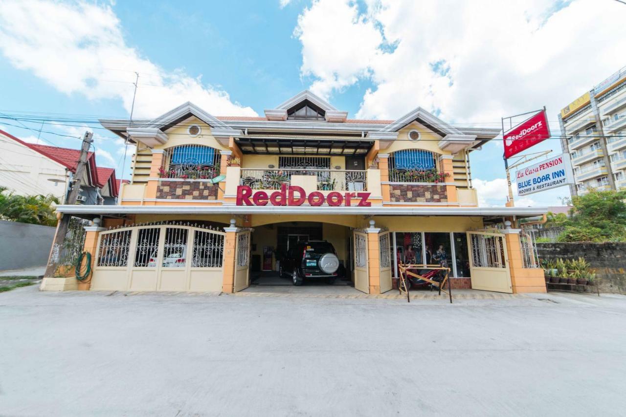 Reddoorz At La Casa Guesthouse Former Reddoorz At Tamarind Street Angeles City Exterior photo